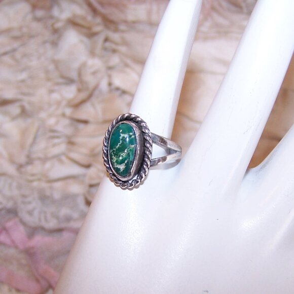 Native American Sterling Silver Turquoise Ring - Size 3.75 - Picture 4 of 10
